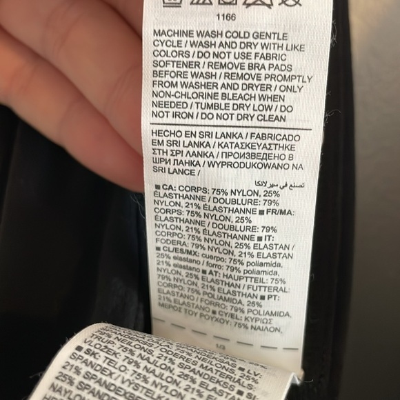 Athleta Transcend 7/8 Bodysuit Women’s Size Medium Yoga Athletic Workout Black - Picture 13 of 14